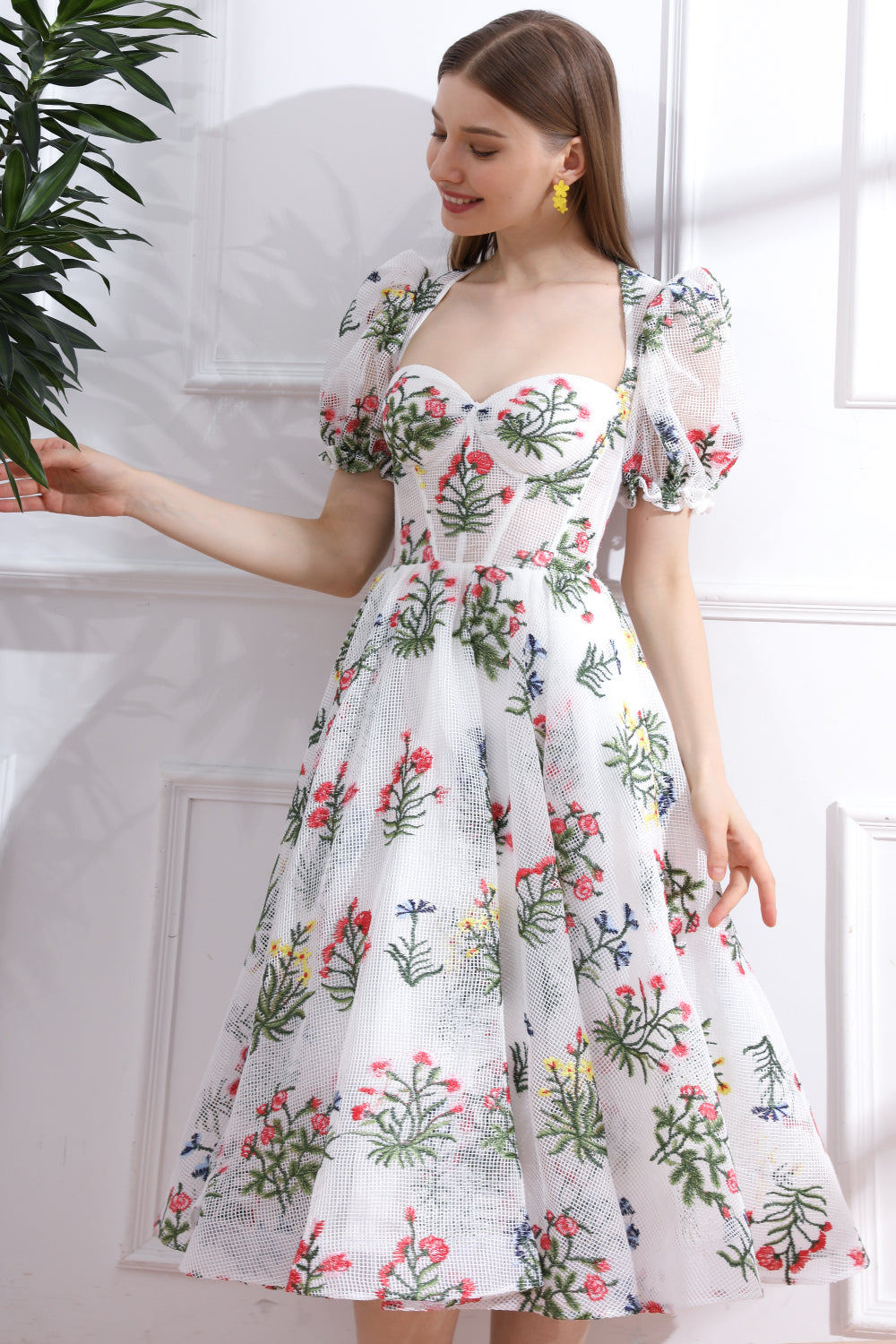 MissJophiel Puff Short Sleeves Corset Embroidery Midi Dress Ivory / Tea Length / US16 MissJophiel Puff Short Sleeves Corset Embroidery Midi Dress Ivory / Tea Length / US16