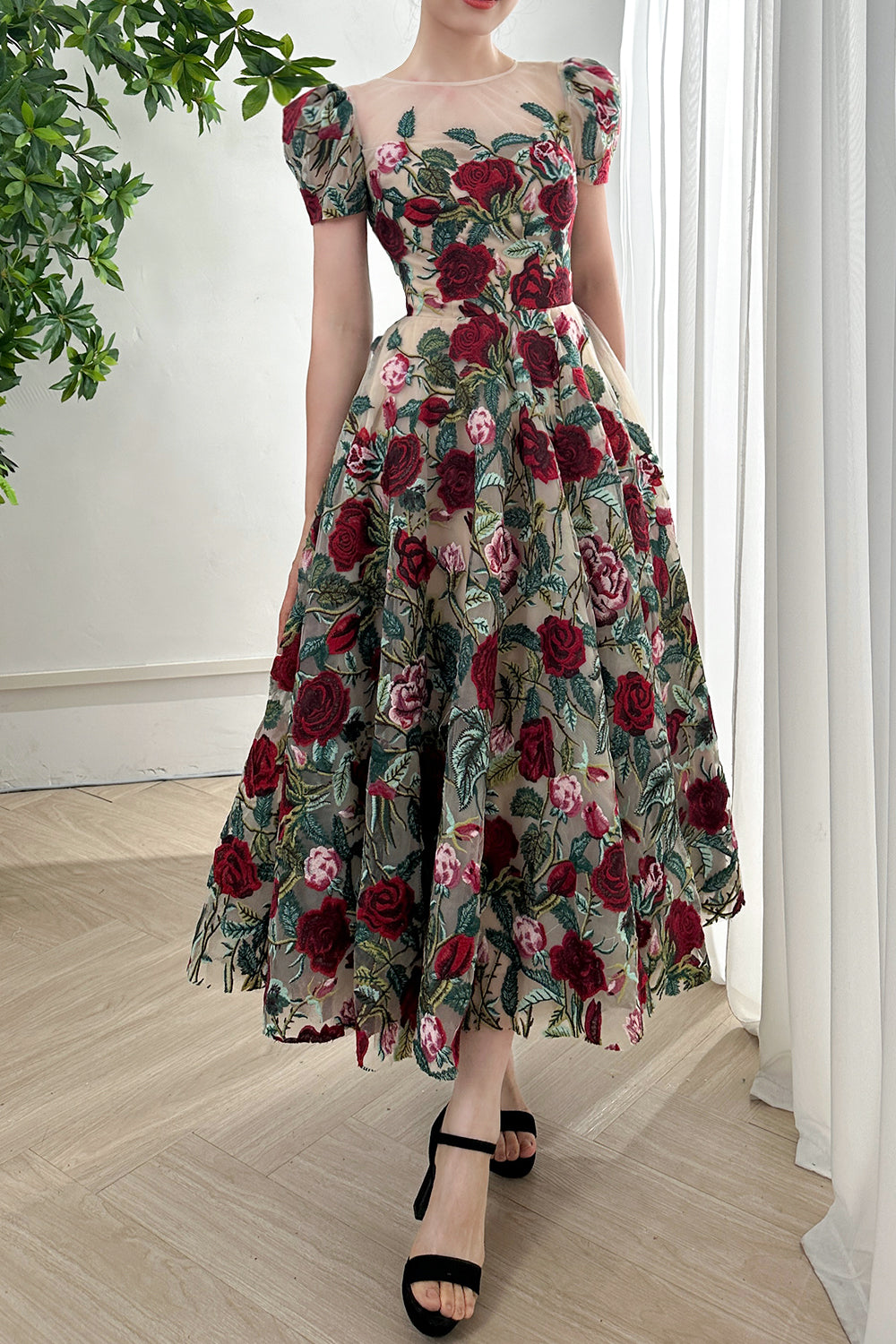 MissJophiel Short Sleeves O Neck Rose Embroidery Midi Dress MissJophiel Short Sleeves O Neck Rose Embroidery Midi Dress