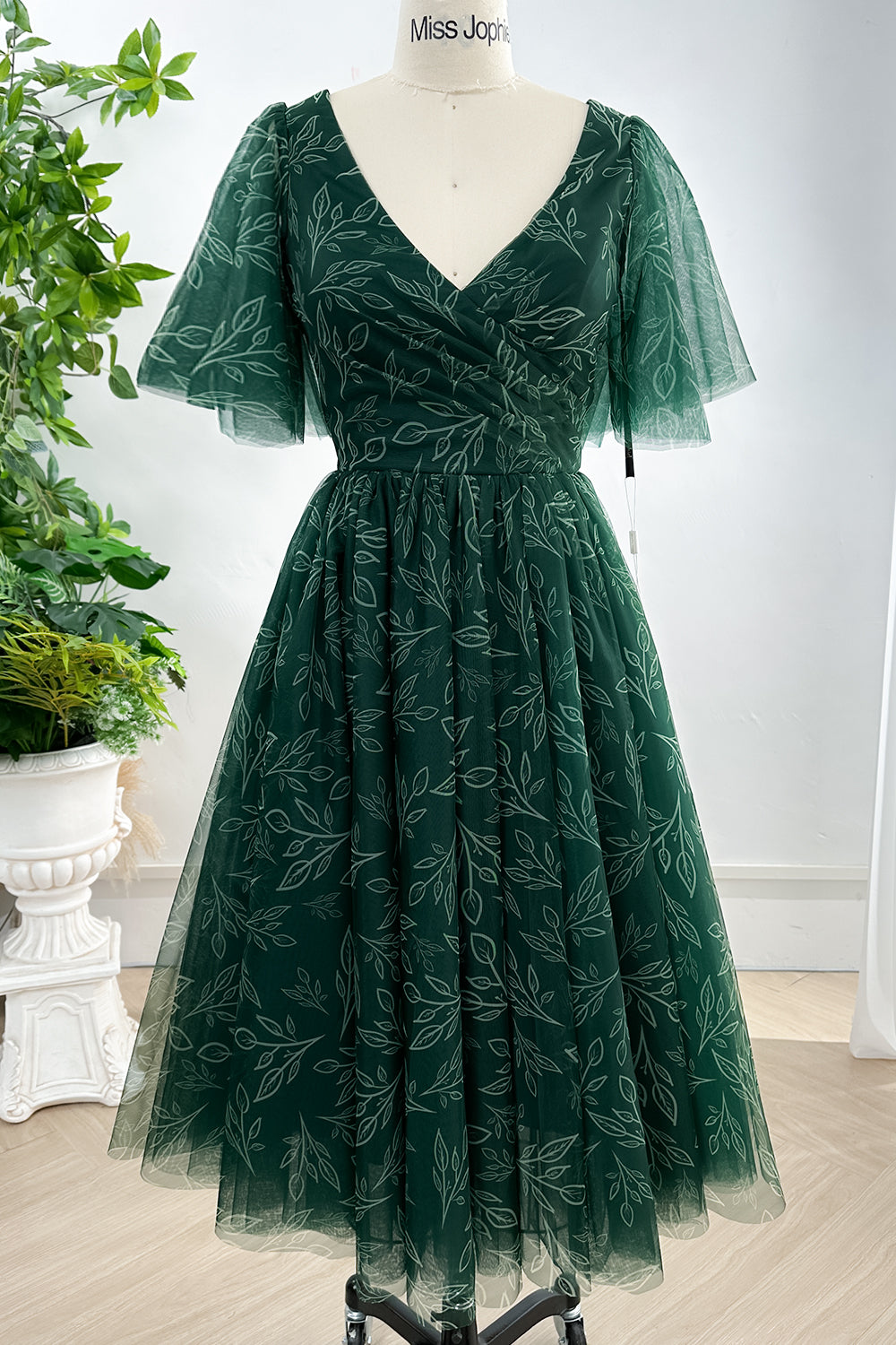 MissJophiel Ruffle Sleeves V Neck Print Tulle Dark Green Midi Dress Other / Tea Length / US6 MissJophiel Ruffle Sleeves V Neck Print Tulle Dark Green Midi Dress Other / Tea Length / US6