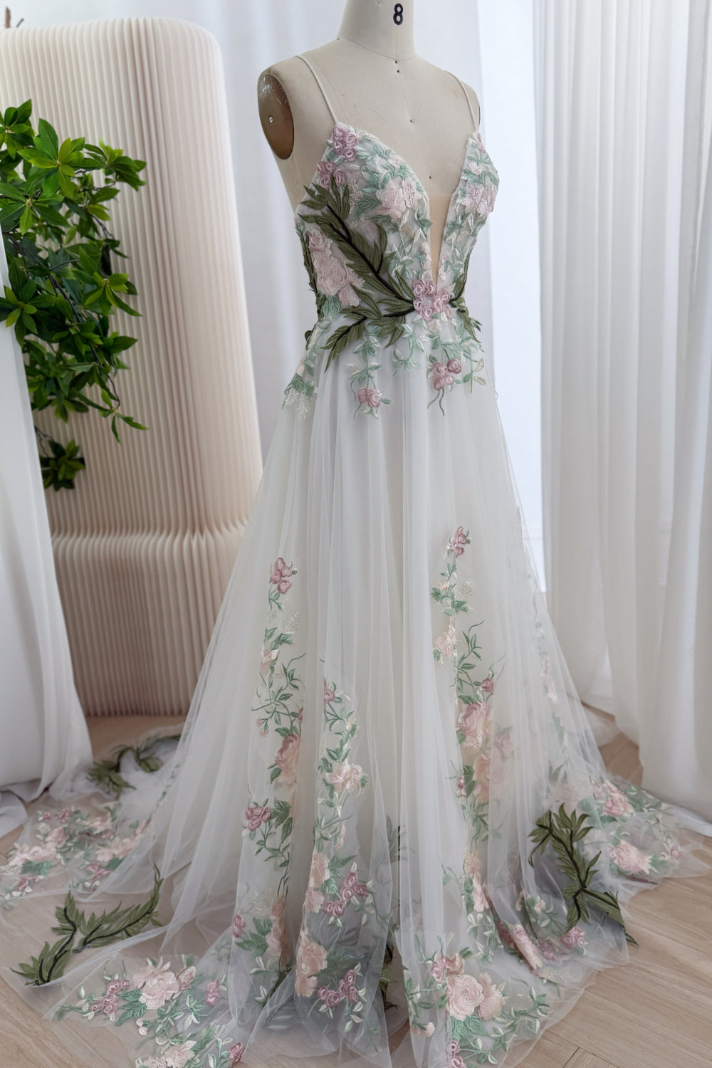 Ivory Floral Embroidered Tulle Wedding Dress Green Bridal Gown| MissJophiel Tea Length / Custom Color / US4