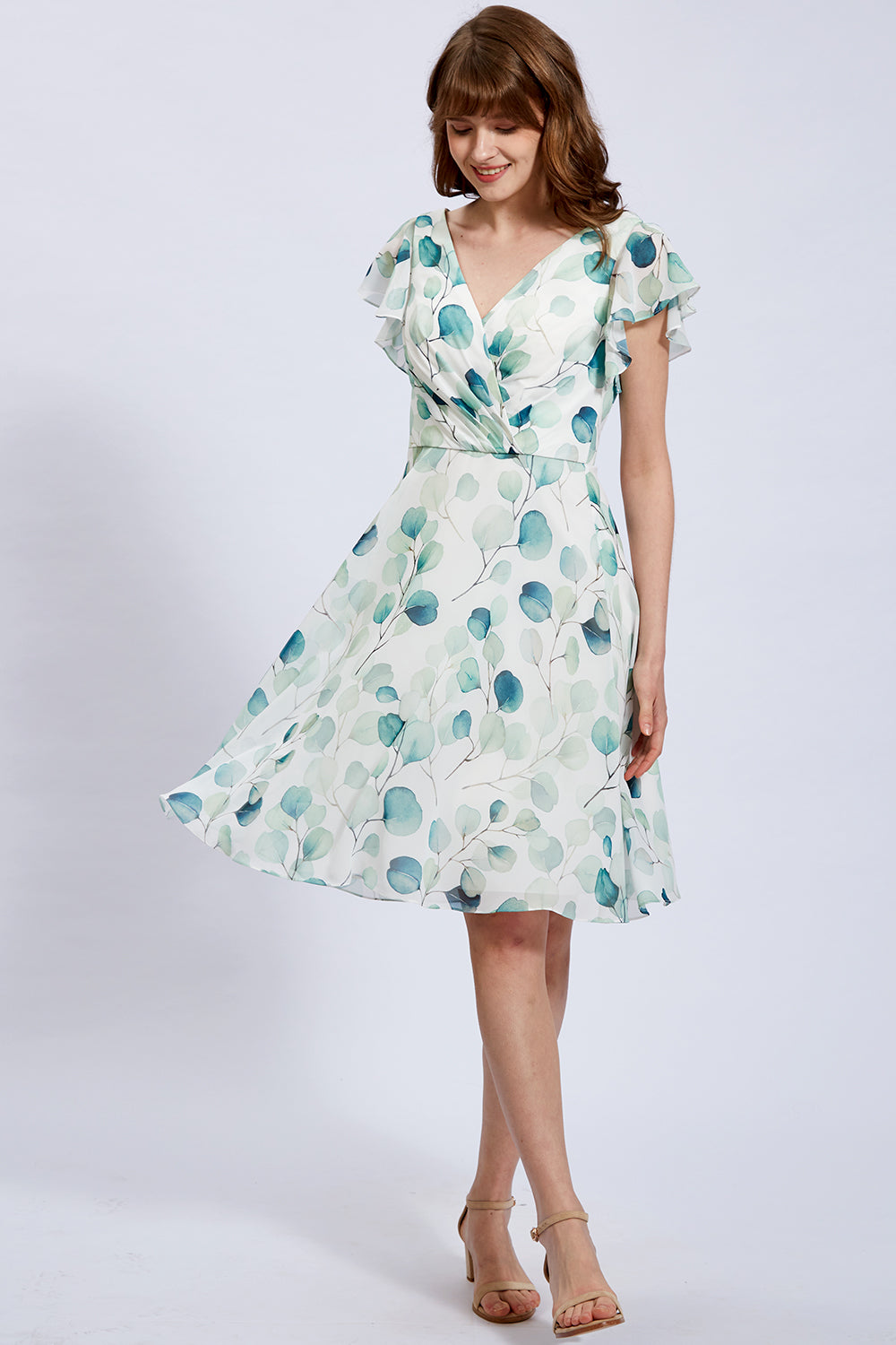 فساتين كوكتيل شيفون زهرية بأكمام قصيرة وفتحة رقبة على شكل حرف V