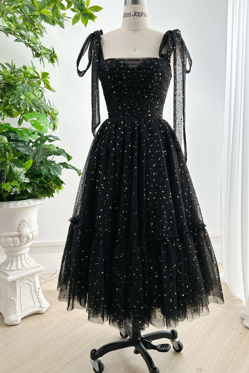 Sweetheart Tulle Midi Formal Dress with Removable Straps Black White