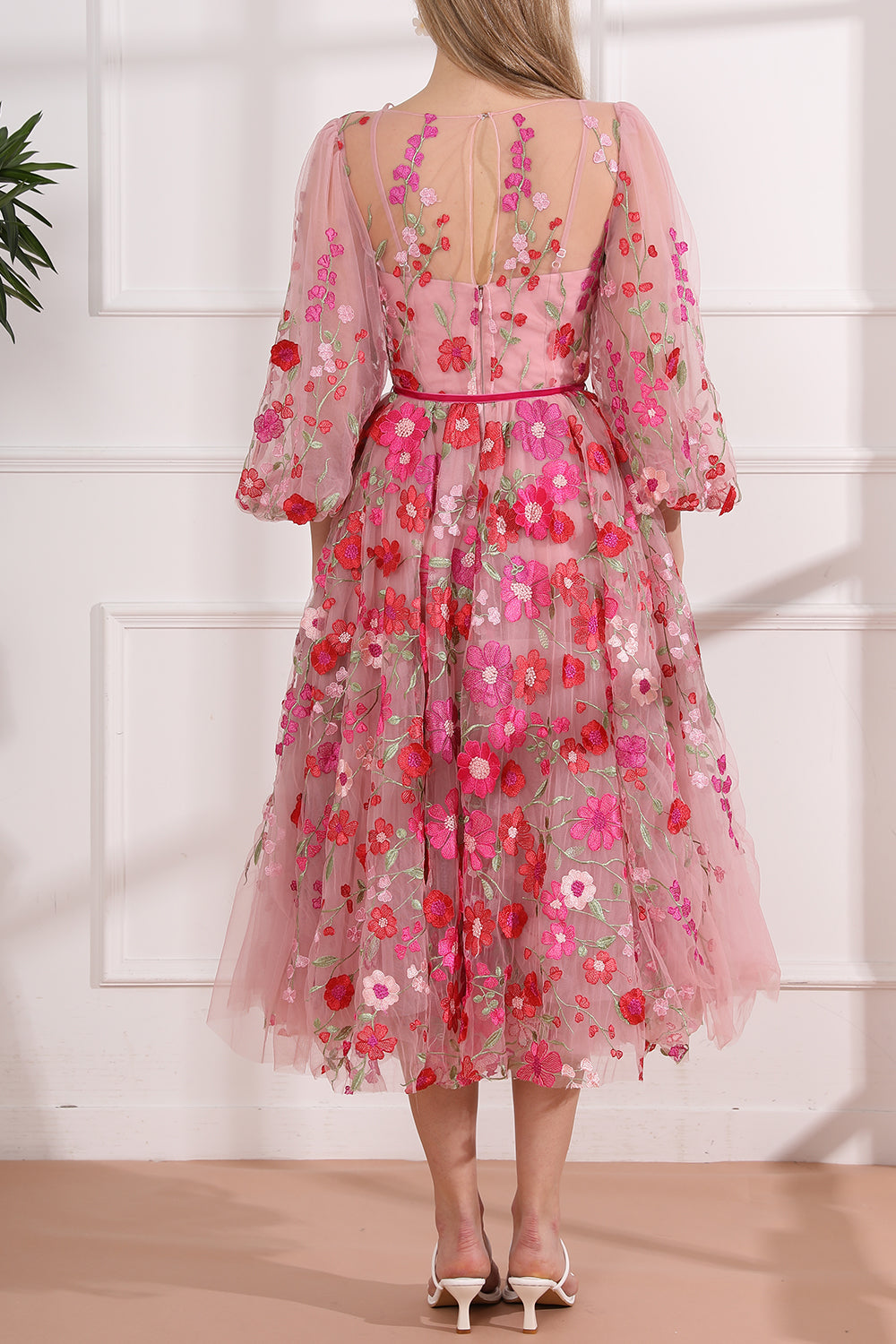 Embroidery Floral V Neck Puff Sleeves Midi Dress