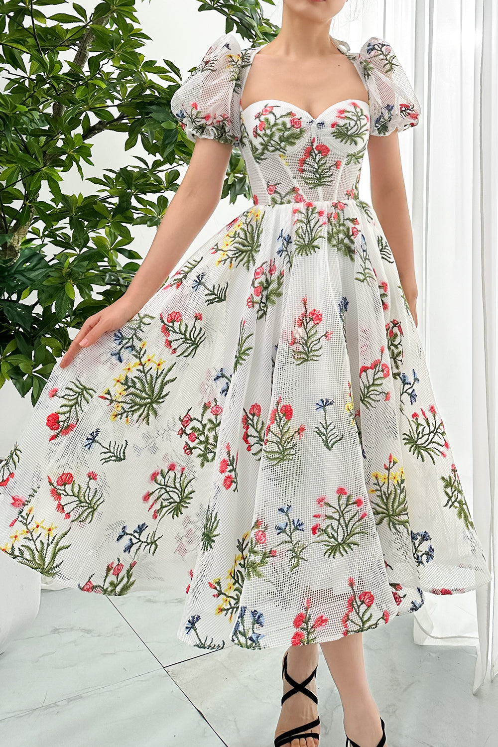Puff Short Sleeves Corset Embroidery Midi Dress