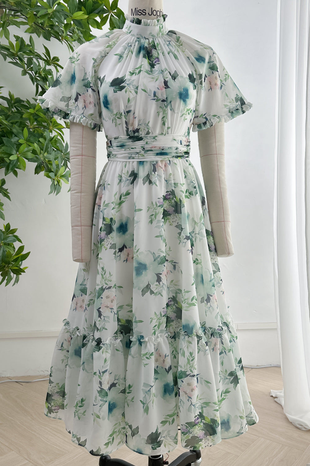 MissJophiel Raglan Sleeves High Neck Floral Print Midi Dress Other / Tea Length / US12 MissJophiel Raglan Sleeves High Neck Floral Print Midi Dress Other / Tea Length / US12
