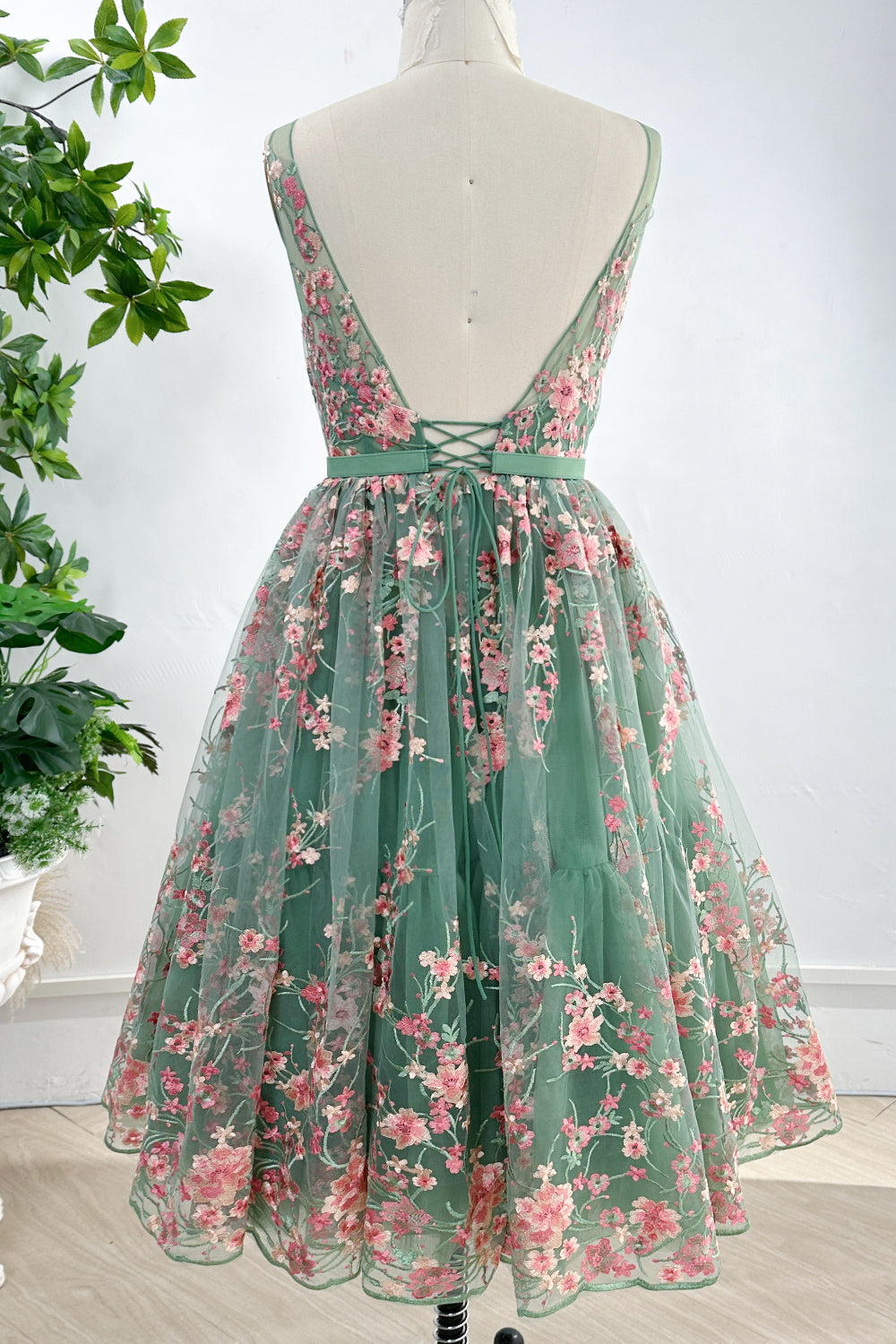 MissJophiel Straps V Neck Pink Floral Embroidery Sage Tulle Dress