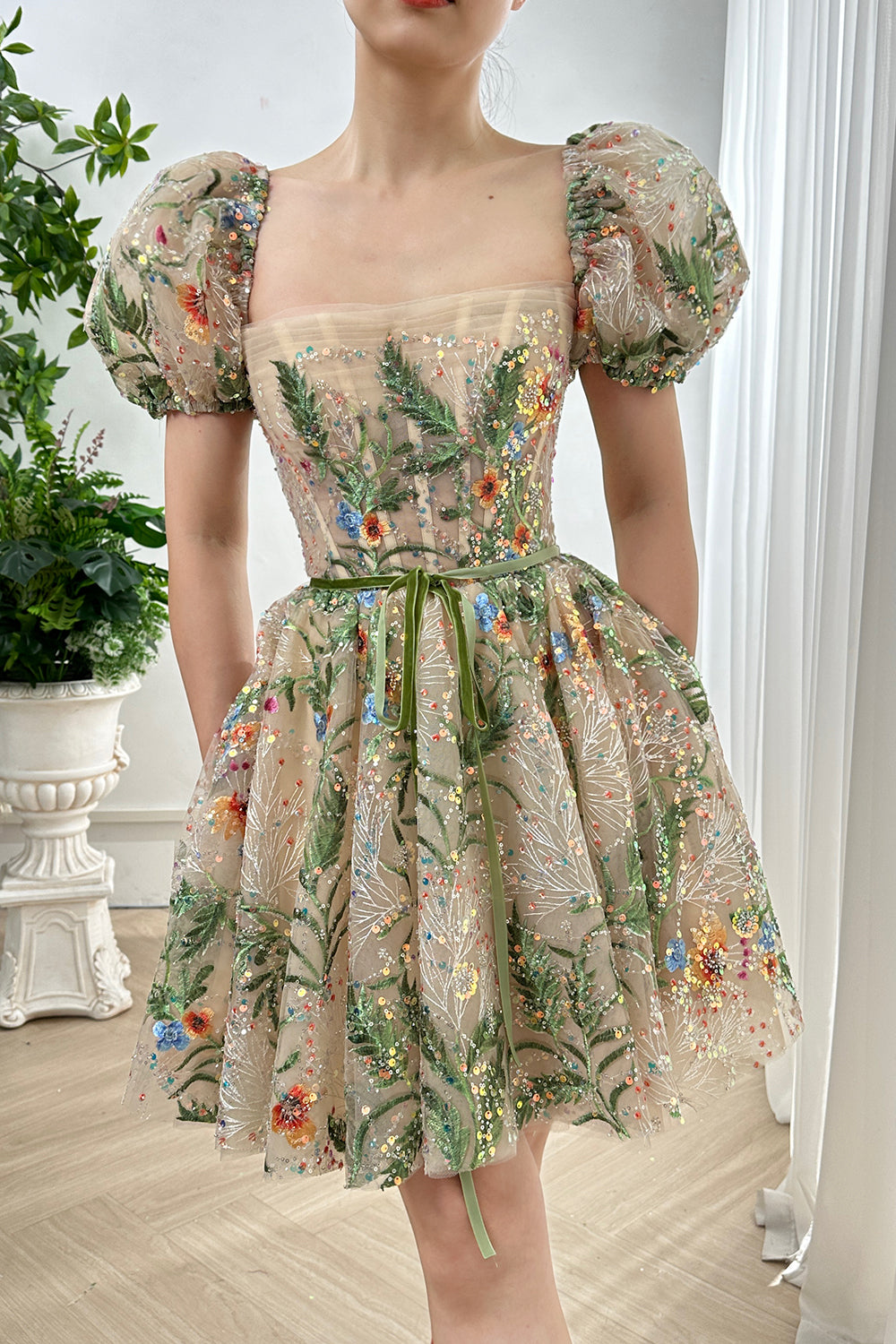 Short Puff Sleeves Corset Floral Embroidery Beaded Mini Dress