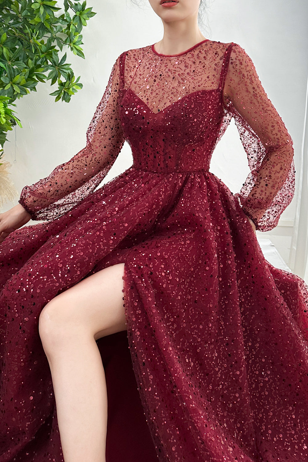 Corset Long Sleeves O Neck Sequin Burgundy Dress with Slit