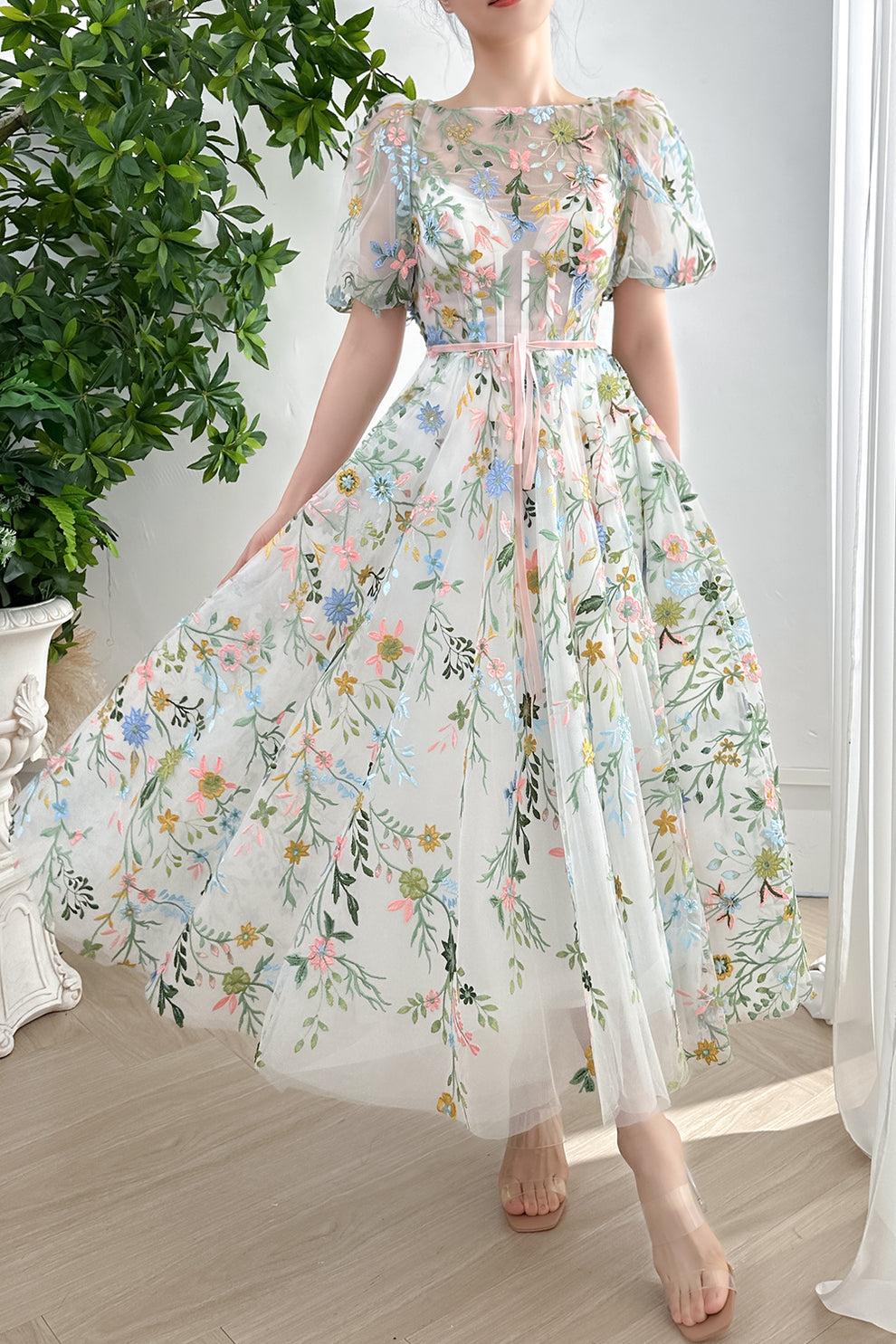 Floral Embroidered Midi Dress with Short Sleeves