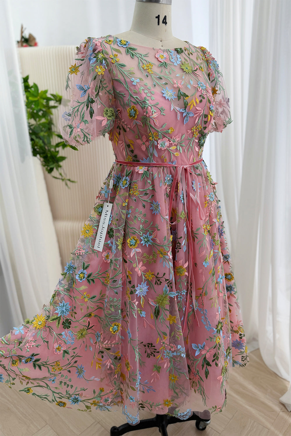 Korsett Kurzärmliges Midikleid mit Blumenstickerei