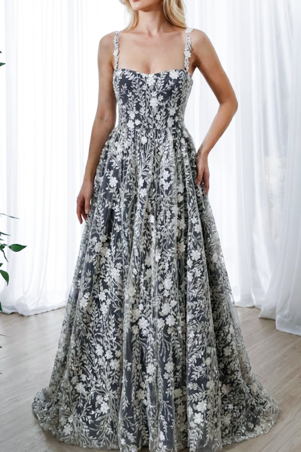 Rochie roz-ivory de bal pentru revenirea acasă, cu corset, flori 3D cu mărgele și bretele