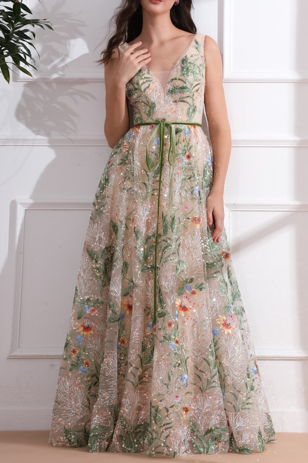 Straps V Neck Floral Embroidery Long Dress