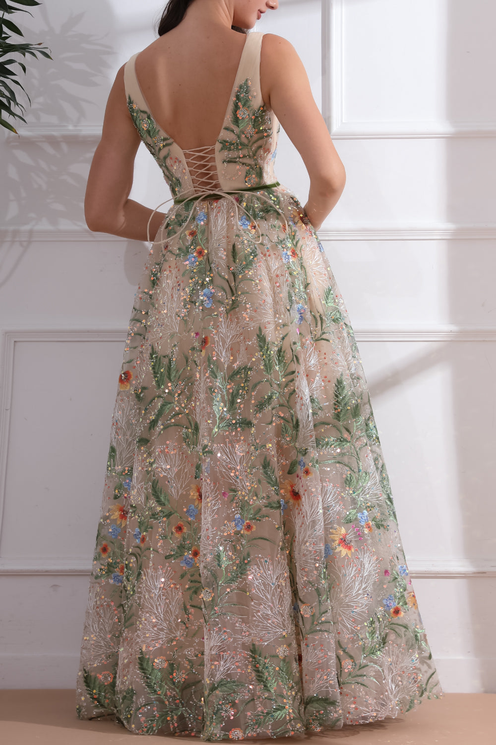 Straps V Neck Floral Embroidery Long Dress