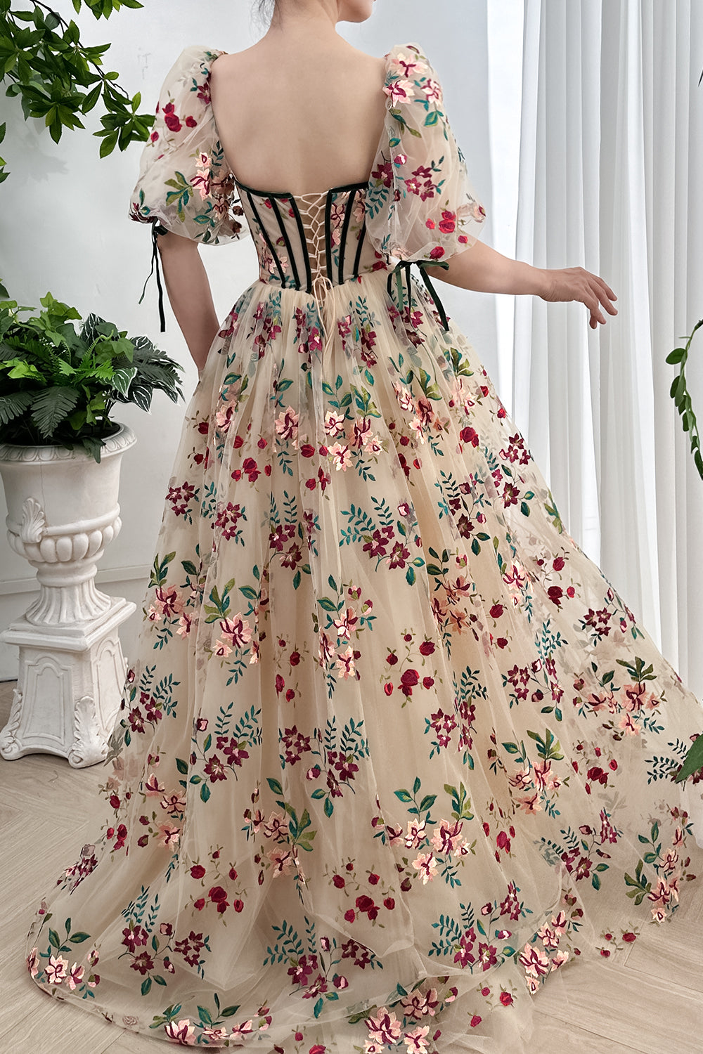 Corset Floral Embroidery Tulle Dress with Slit & Removable Sleeves