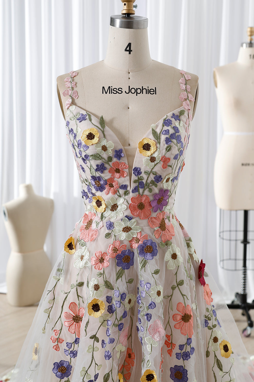 MissJophiel Spaghetti Straps V Neck Floral Applique Bridal Dress