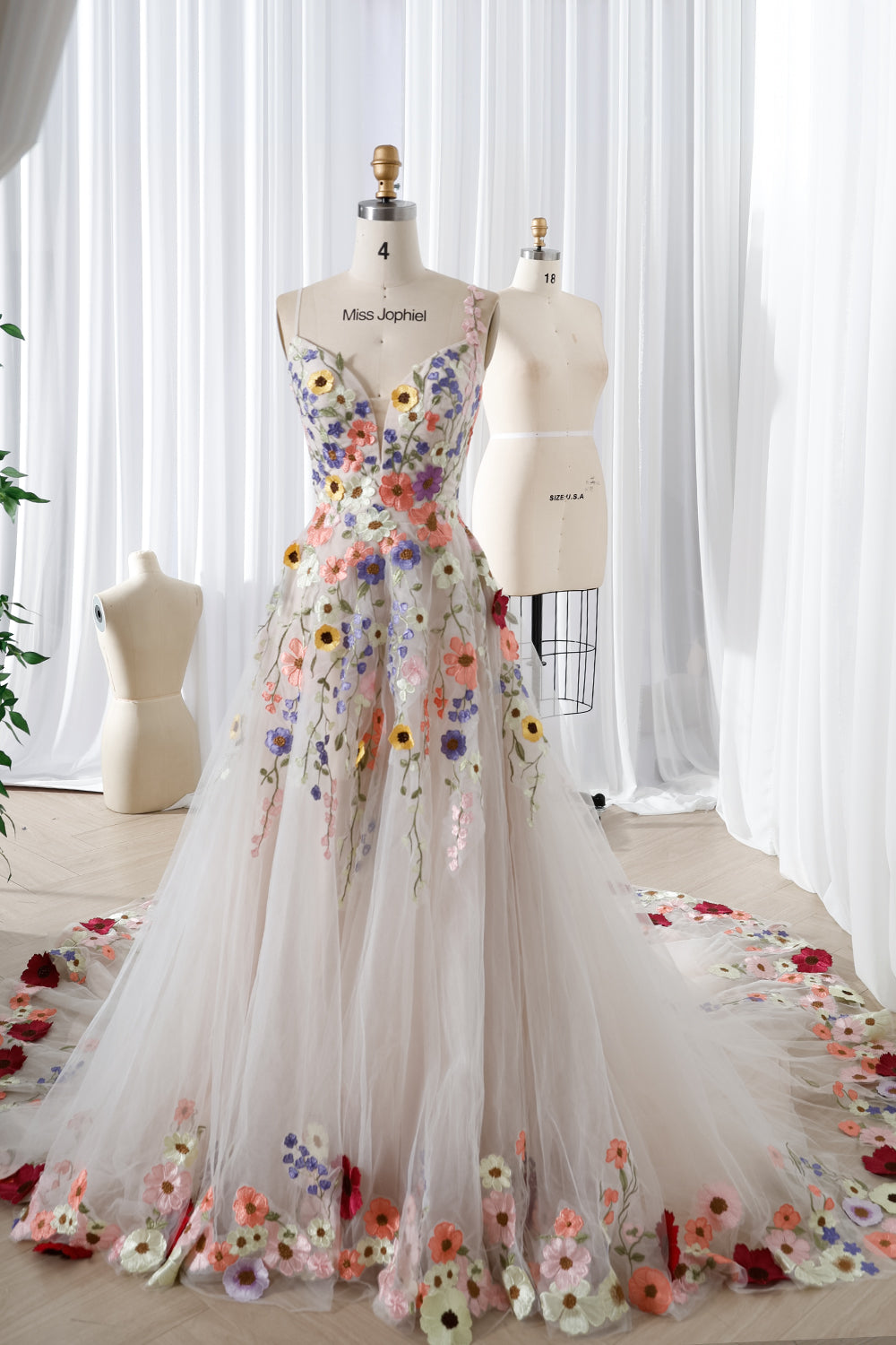 MissJophiel Spaghetti Straps V Neck Floral Applique Bridal Dress