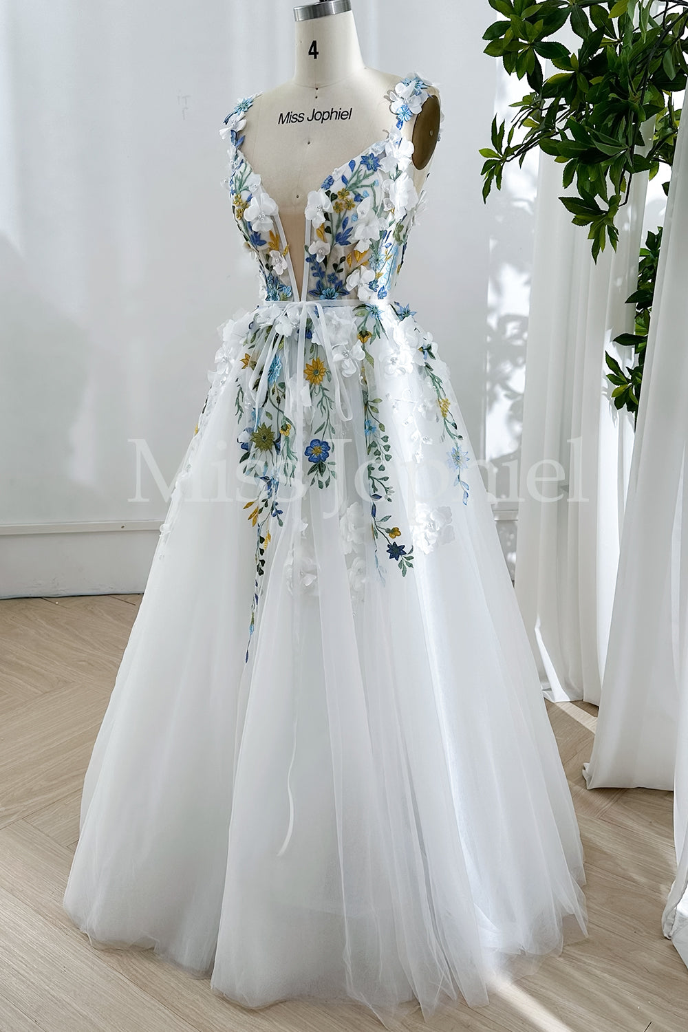 MissJophiel 3D Floral Corset V Neck Floral Wedding Dress