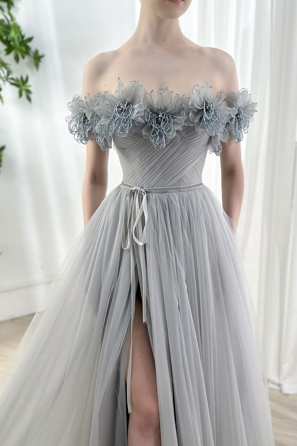 Off-the-shoulder Pleated Corset Dress With Slit Red main image 1
