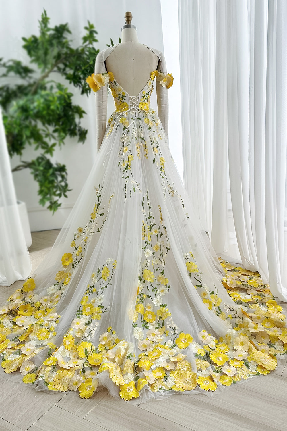 Color Dress Black Blue Yellow White Dress Famous Blue Gold White Outfit Royal Blue And Gold Color Dress Black Blue Yellow White Dress Famous Blue Gold White Outfit Royal Blue And Gold