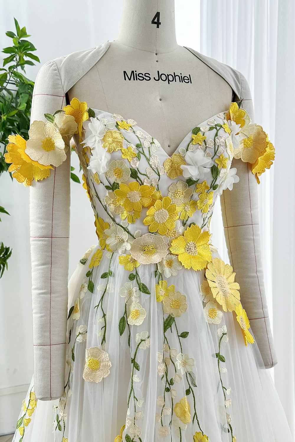 Yellow Floral Bridal Wedding Gown for Bride & Bridesmaid Yellow / Floor Length / US6 Yellow Floral Bridal Wedding Gown for Bride & Bridesmaid Yellow / Floor Length / US6