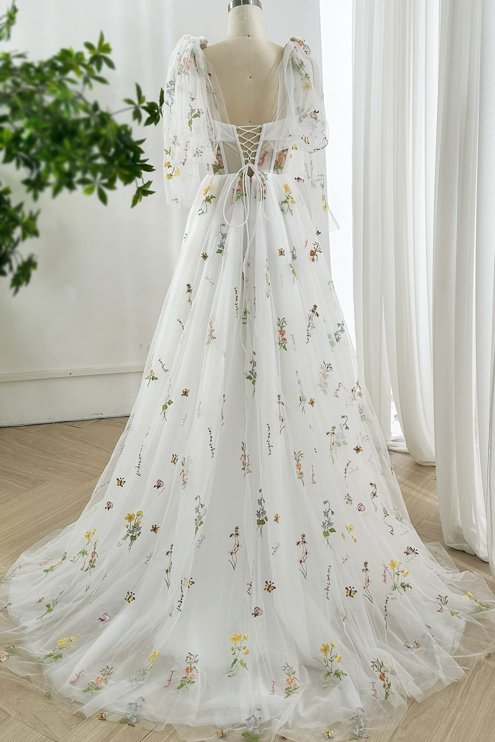 MissJophiel Infinity Corset Floral Embroidery Long Wedding Dress MissJophiel Infinity Corset Floral Embroidery Long Wedding Dress
