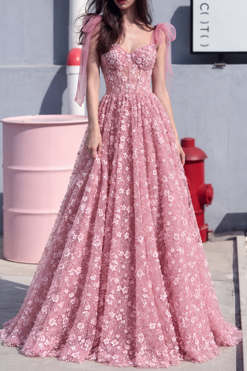 Vestido de fiesta romántico de tul rosa floral con corsé y lazos en los hombros