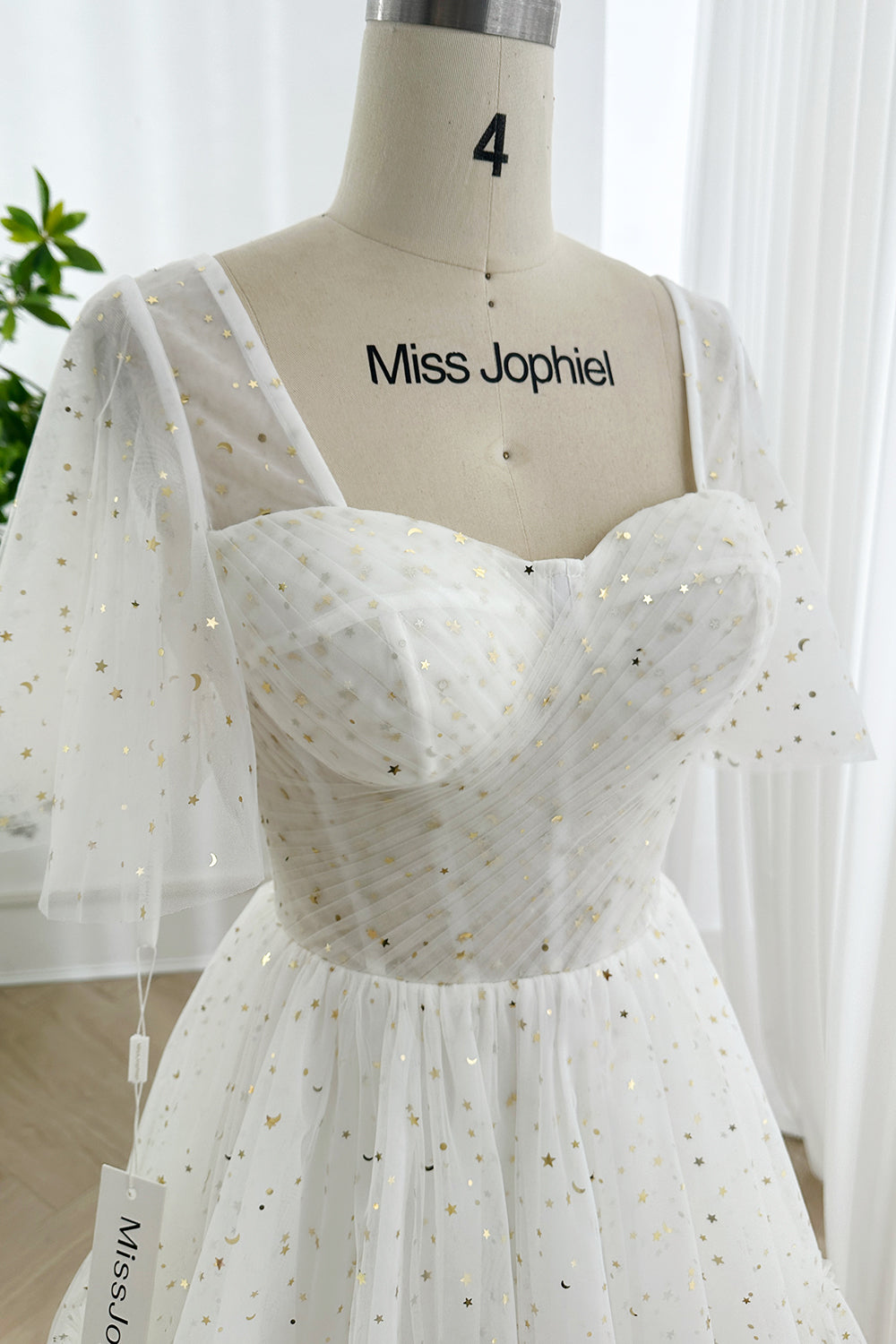 Gold Starry Tulle Sweetheart White Mini Dress with Flutter Sleeves
