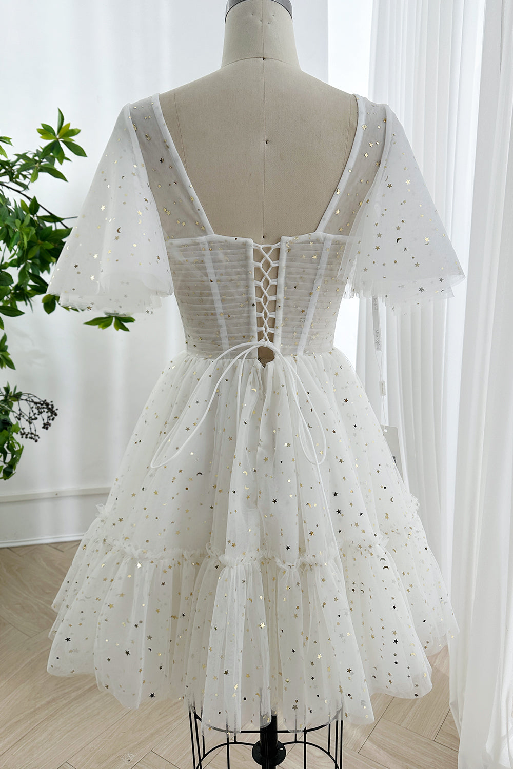 Gold Starry Tulle Sweetheart White Mini Dress with Flutter Sleeves