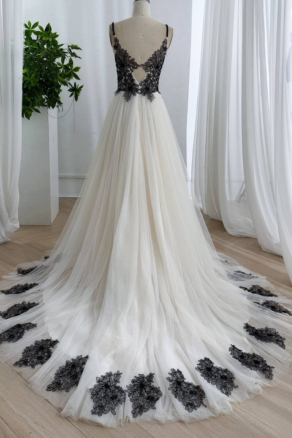 Ivory Tulle A-Line Dress with Black Floral Lace Appliqué and Spaghetti Straps with Train