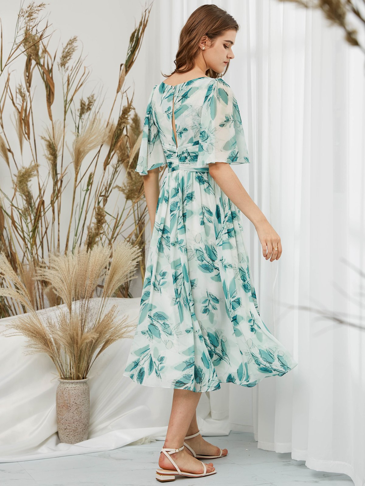 MissJophiel Half Sleeves V Neck Chiffon Print Floral Sage Tea Lgnth Gown