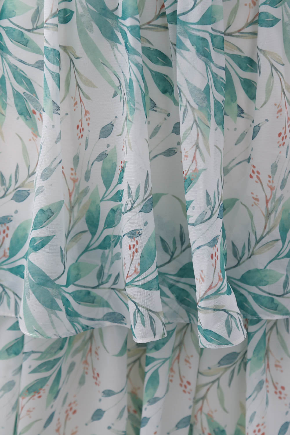 Träger V-Ausschnitt Floral Chiffon Sage Maxi abgestuftes formelles Abendkleid