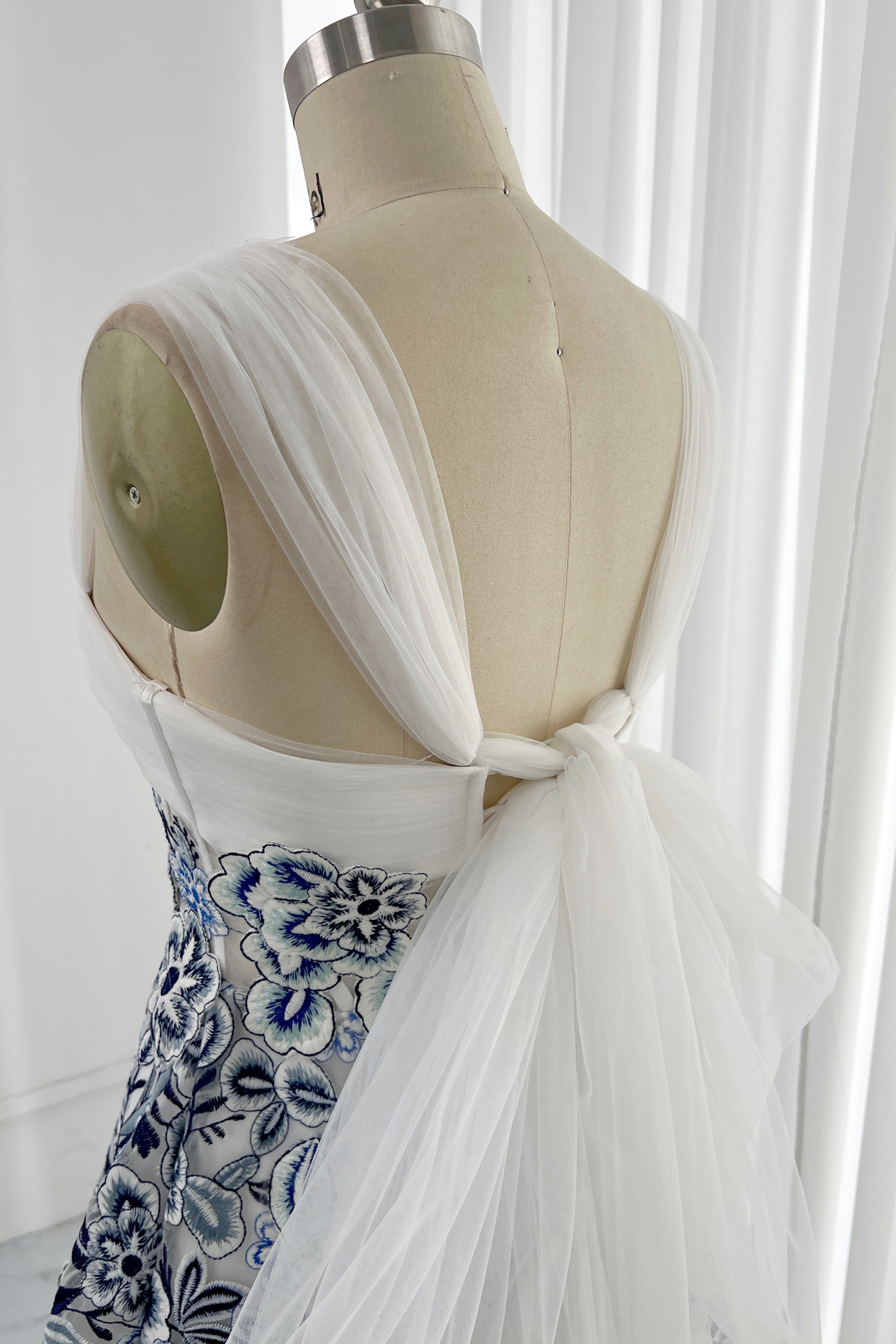 MissJophiel Blue and White Embroidery Floral Corset Mini Dress with