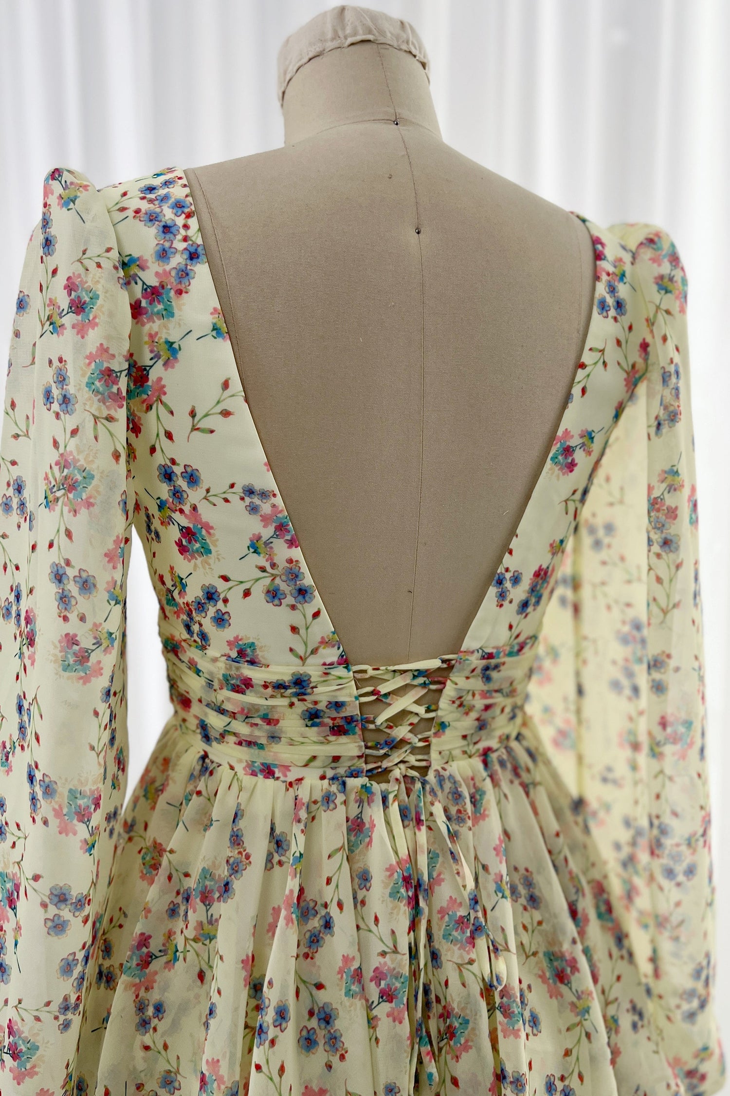 MissJophiel Long Puff Sleeves Tiered Chiffon Floral Midi Dress