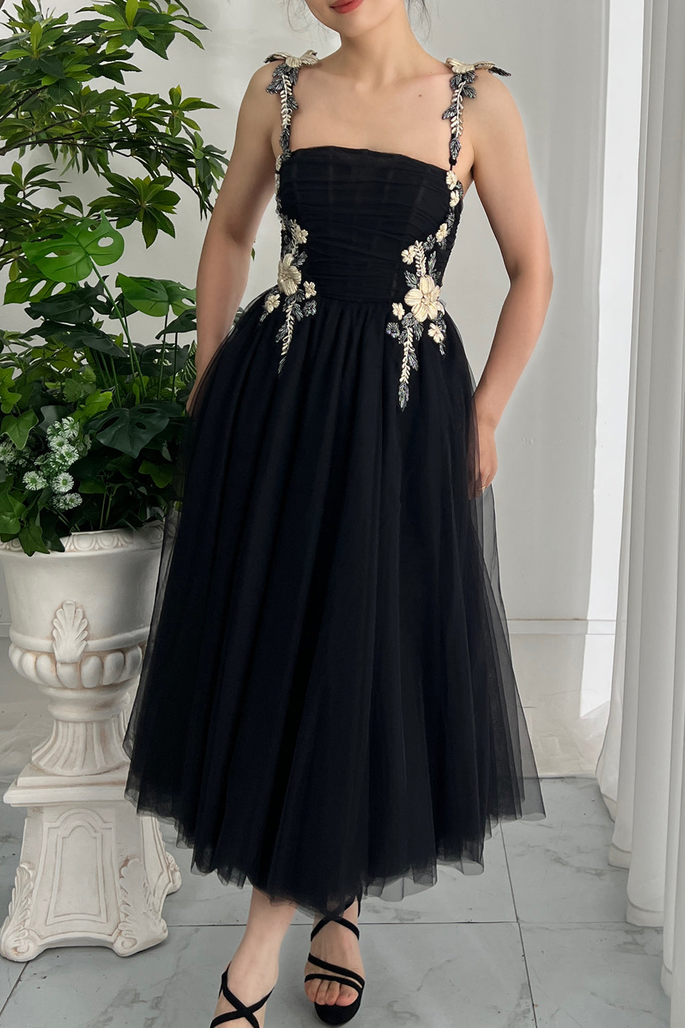 MissJophiel Corset Strapless Black Tulle Midi Dress Black / Above Knee / US8 MissJophiel Corset Strapless Black Tulle Midi Dress Black / Above Knee / US8