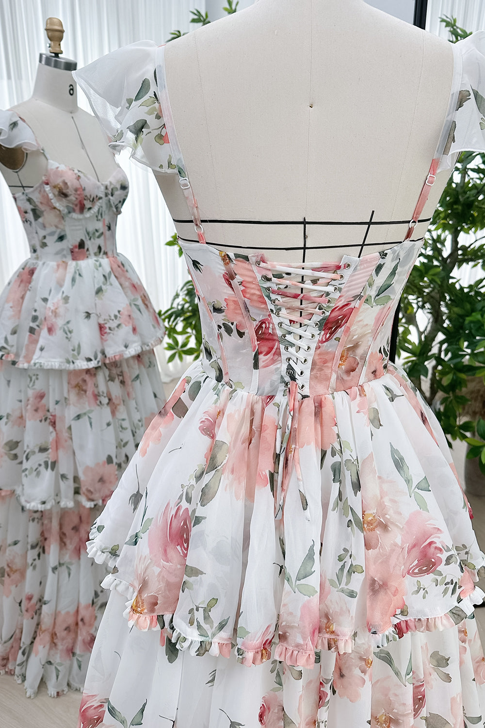 MissJophiel Straps Corset Floral Print Chiffon Tiered Dress MissJophiel Straps Corset Floral Print Chiffon Tiered Dress