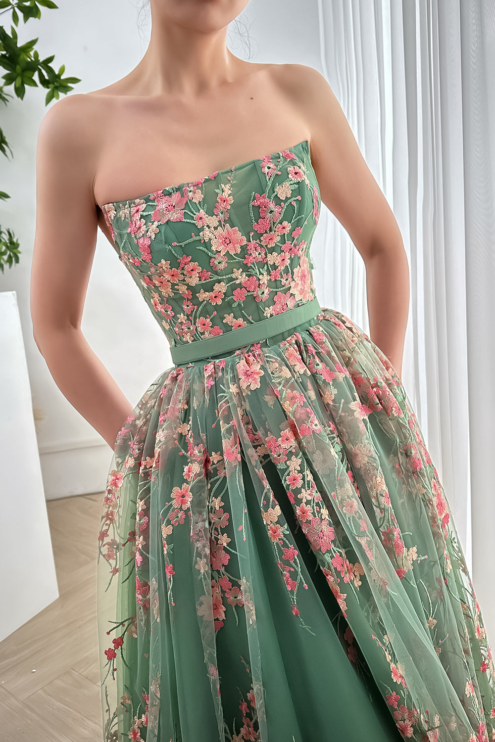 MissJophiel Strapless Embroidery Floral Corset Midi Dress