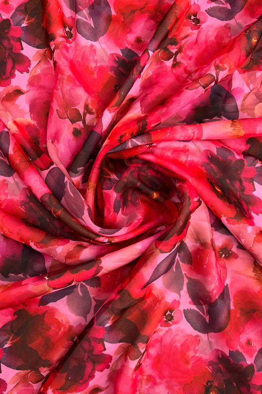 Chiffonstoff mit rotem Blumenmuster H04